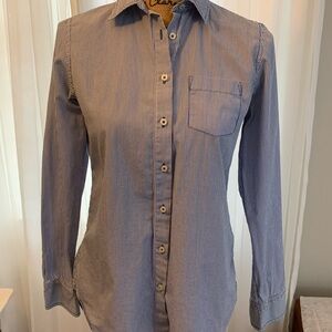 GAP Women's Blue Striped Button Down Shirt